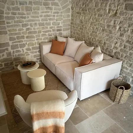 Holiday home Chai Renove Plein Centre A 5minutes A Pied De La Sainte-Marie-de-Re